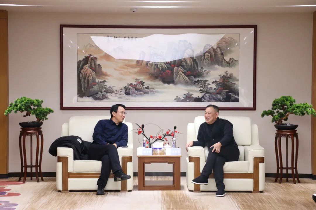 ���Ž��ʺ��Ϸֹ�˾��MS - ��ʨ����Ṳ�������³�