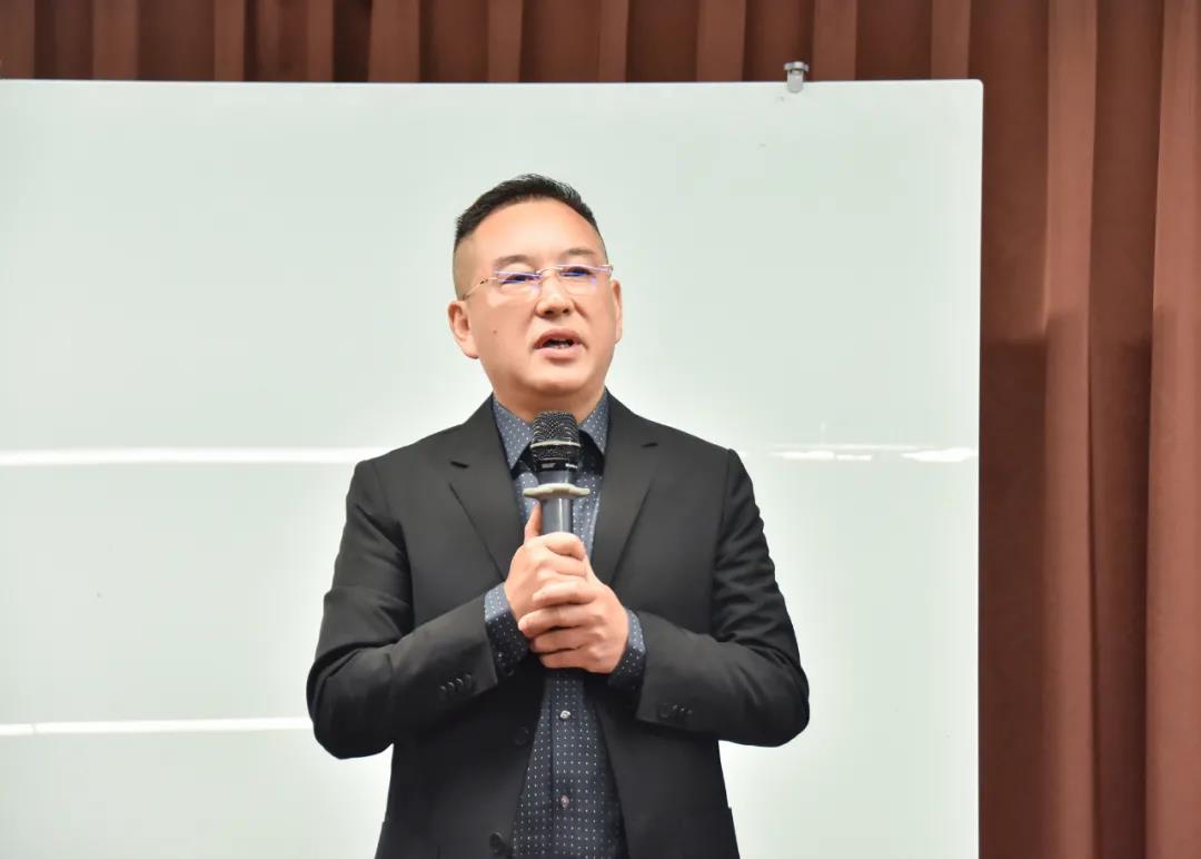 �պ��� ��ò� ���þ֣�MS - ��ʨ������ٿ��ں����Ļᡱ�ߵ�ǰ���㹤�������(ͼ4)