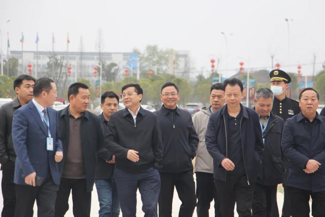  ��������Э��ϯ��ˮƽһ�е���MS - ��ʨ��������ó�׹㳡��Ŀ(ͼ1)